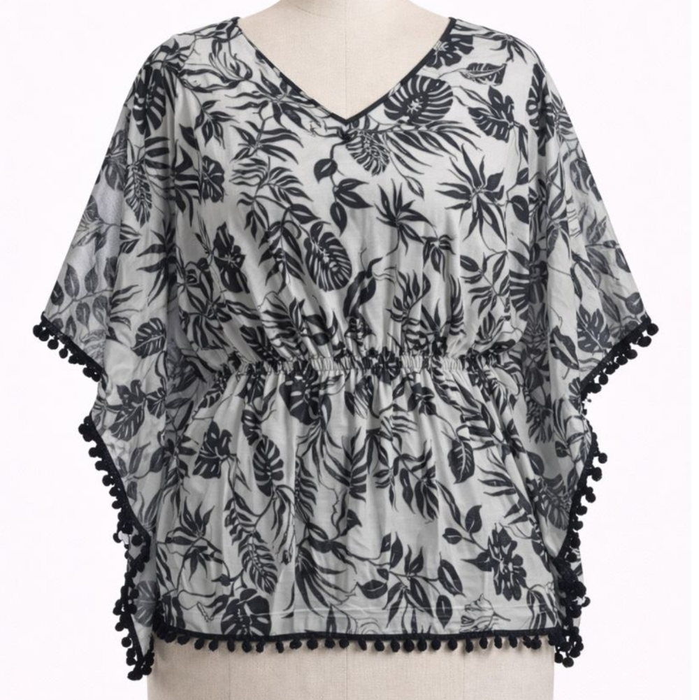Vince Camuto Black & White Leaf Print Poncho Top / Swim Cover-Up.